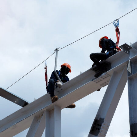 working-at-heights-tower-workers-min working-at-heights-tower-workers-min